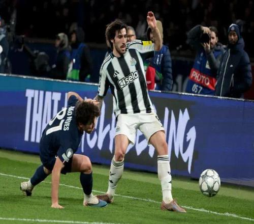 周日,西甲赛推荐,埃尔切对阵,欧亿体育官网,APP下载,注册领彩金,官方网站,网站入口